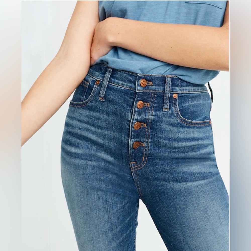 Madewell 10” High Rise Skinny Crop - Picture 4 of 16